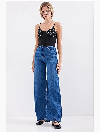 Crop top ajusté orné de pierres et col en v bdart