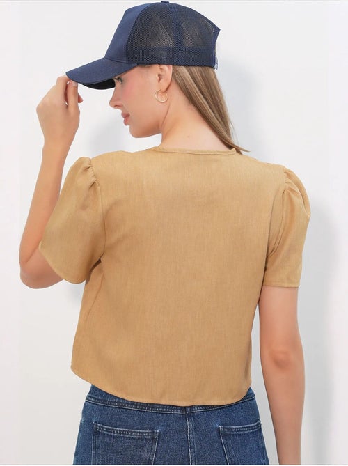 Crop top texturé en mélange de lin à col en v bdart - Kiabi Crop top texturé en mélange de lin à col en v bdart - Kiabi