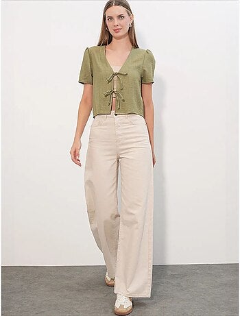 Crop top texturé en mélange de lin à col en v bdart