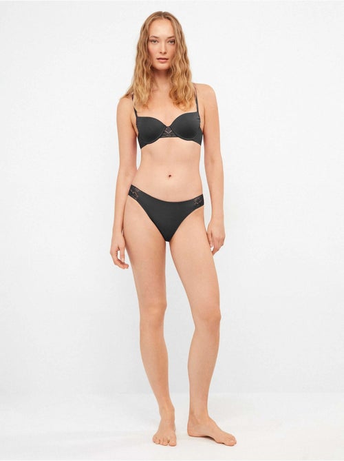 Culotte bikini dentelle sur les côtés - Kiabi Culotte bikini dentelle sur les côtés - Kiabi
