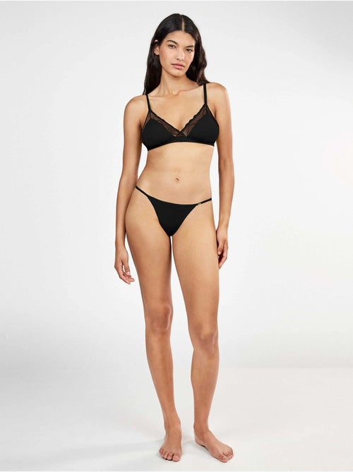 Culotte brésilien fine dentelle à lanière - Kiabi Culotte brésilien fine dentelle à lanière - Kiabi