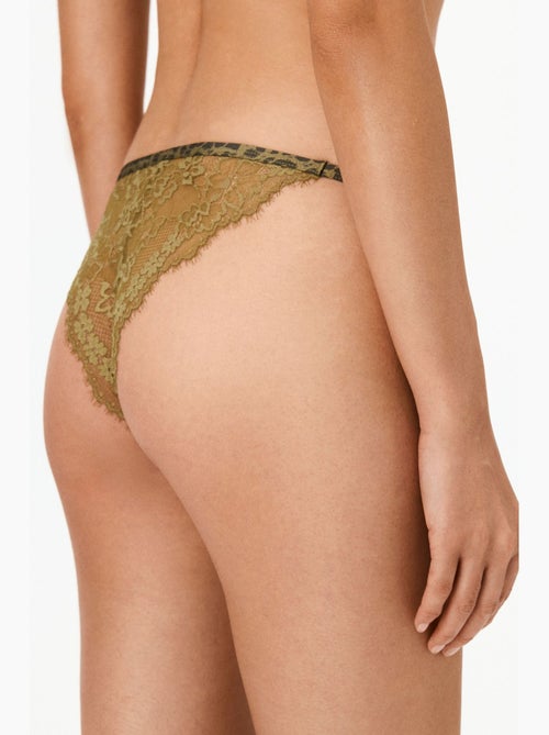 Culotte brésilienne micro femme en dentelle imprimée penti - Kiabi Culotte brésilienne micro femme en dentelle imprimée penti - Kiabi