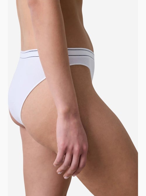 Culotte brésilienne sans coutures blanc cassé penti - Kiabi Culotte brésilienne sans coutures blanc cassé penti - Kiabi