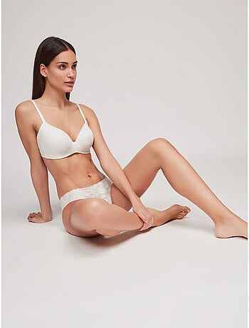 Culotte classique coupée au laser
