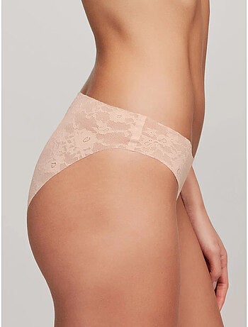 Culotte classique coupée au laser