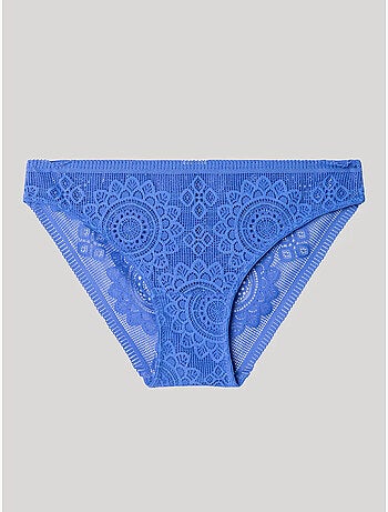 Culotte classique en dentelle