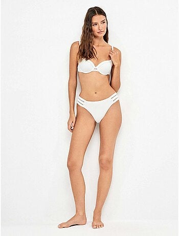 Culotte de bikini avec détail ajouré sur les côtés