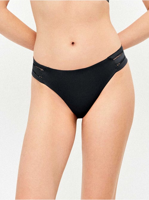 Culotte de bikini avec détail ajouré sur les côtés - Kiabi Culotte de bikini avec détail ajouré sur les côtés - Kiabi