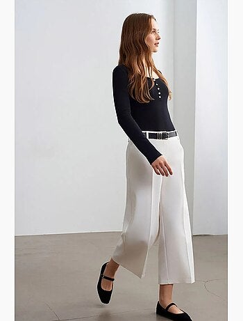 Culotte en crêpe à taille haute et ceinture dilvin