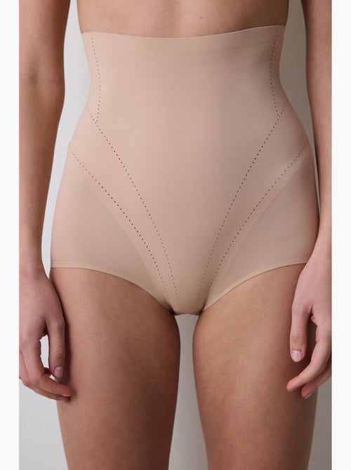 Culotte gainante taille haute légère invisible penti - Kiabi Culotte gainante taille haute légère invisible penti - Kiabi