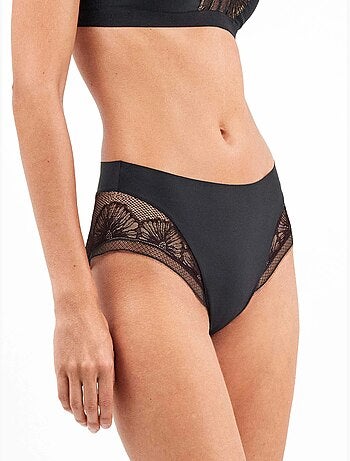 Culotte haute effet string avec finition effilochée
