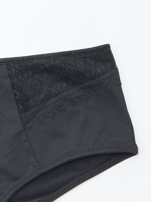 Culotte satinée avec dentelle - Kiabi