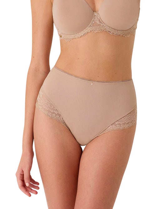 Culotte slip gainant taille haute renatta - Kiabi Culotte slip gainant taille haute renatta - Kiabi