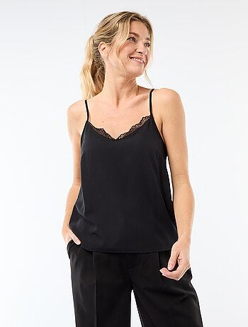 Débardeur avec fines bretelles réglables et col en dentelle