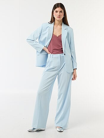 Débardeur avec fines bretelles réglables et col en dentelle