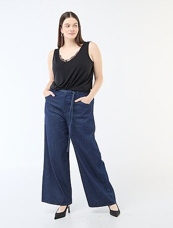 Débardeur col V avec dentelle