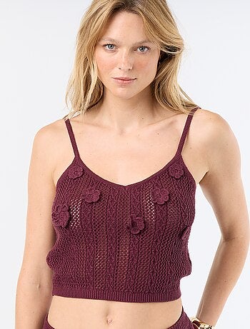 Débardeur en crochet avec fleurs brodées