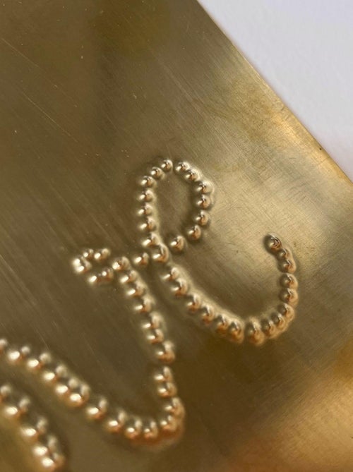 Déco murale laiton martelé LOVE - Kiabi