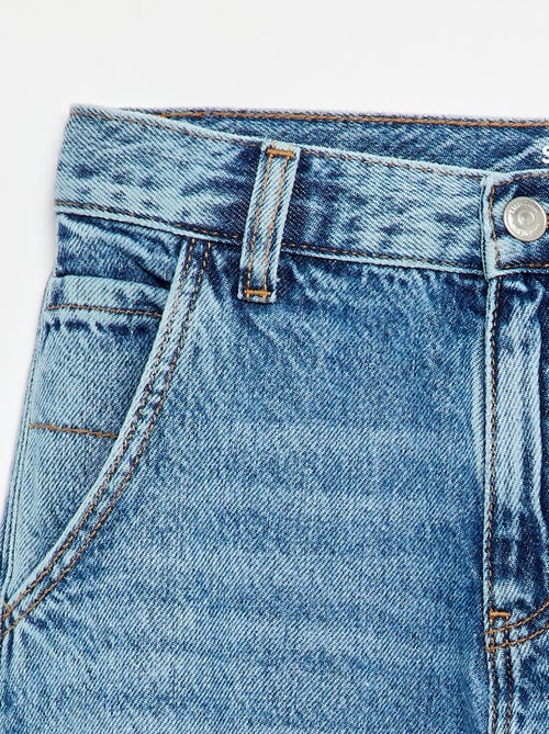 Denim coupe droite à 5 poches - Kiabi Denim coupe droite à 5 poches - Kiabi