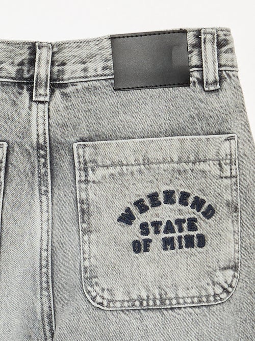 Denim coupe droite à 5 poches - Kiabi Denim coupe droite à 5 poches - Kiabi
