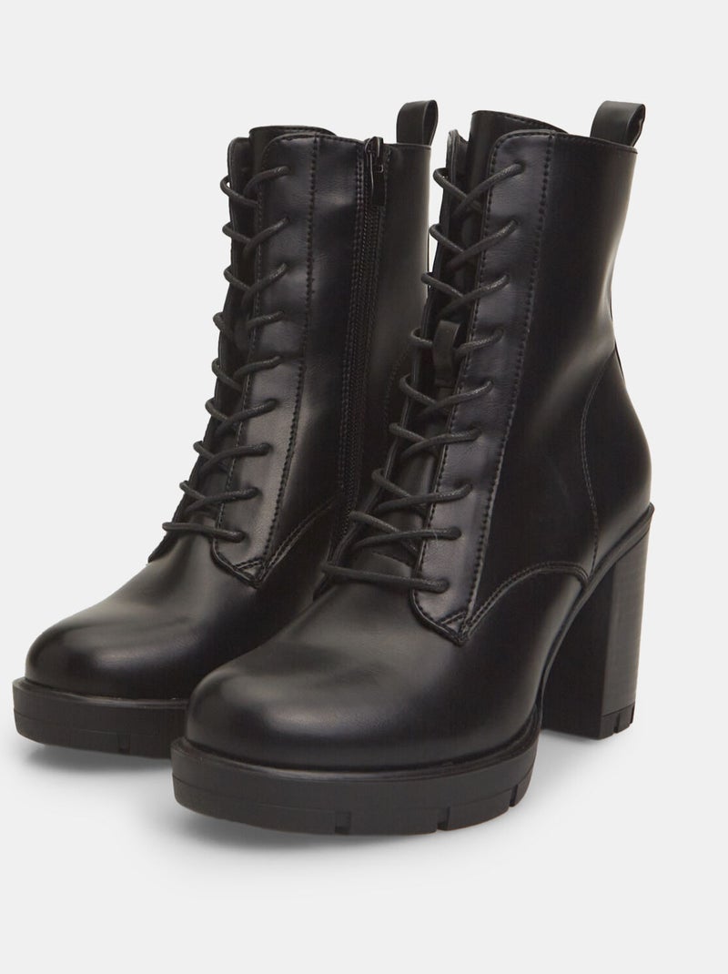 Derbies à talons BATA Noir - Kiabi