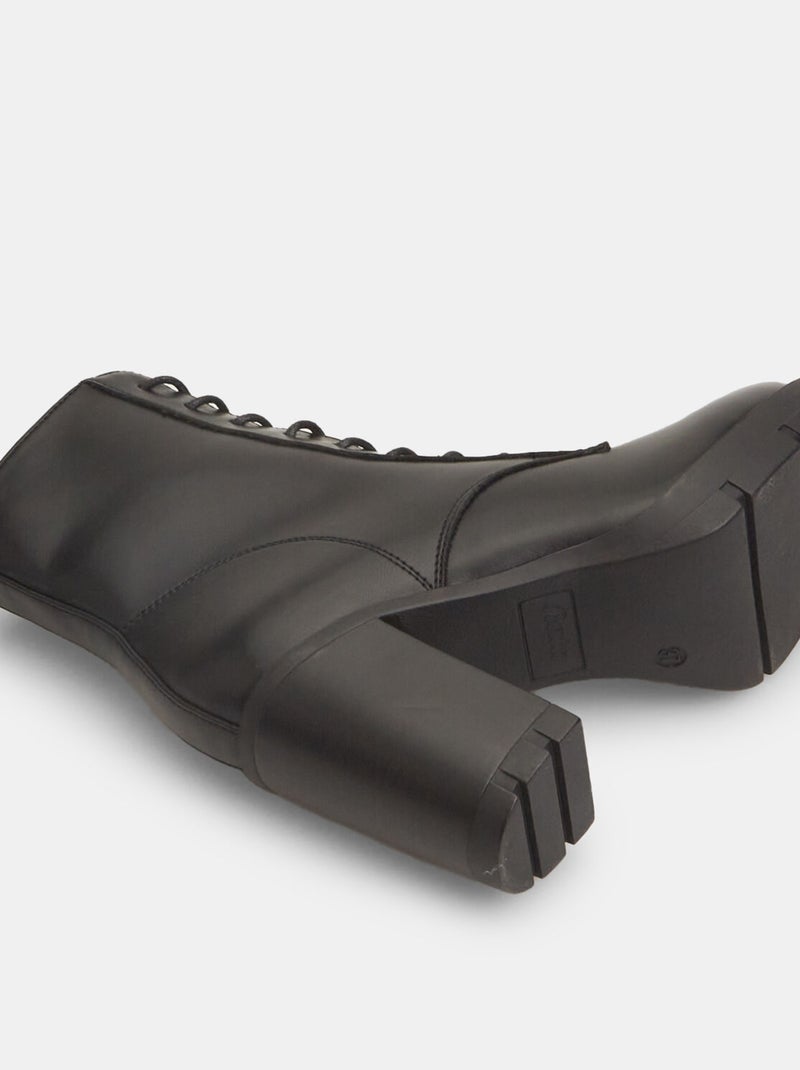 Derbies à talons BATA Noir - Kiabi