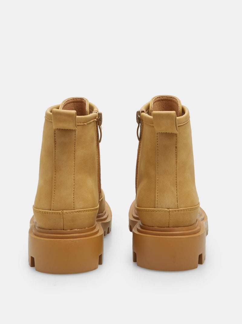 Derbies BATA Jaune - Kiabi