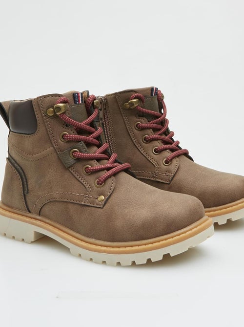 Derbies  BATA - Kiabi