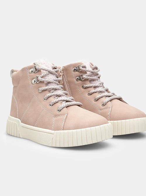 Derbies BATA - Kiabi
