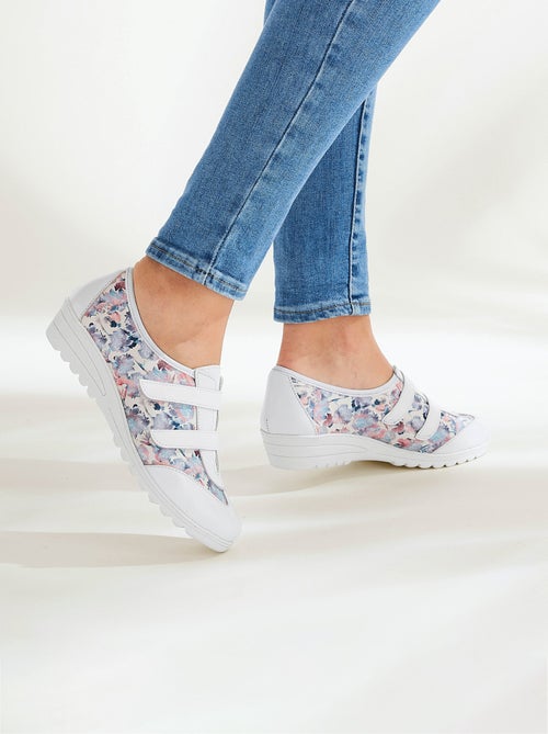 Derbies cuir largeur confort scratchés - Kiabi