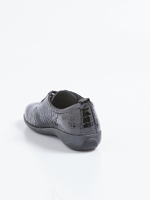 Derbies cuir vernis effet reptile grande largeur lacées - Kiabi