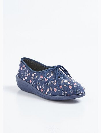 Derbies de détente lacés compensés