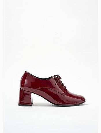 Derbies lacées à talons largeur confort cuir vernis