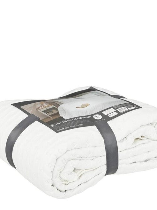 Dessus de lit 240x260 Kalia ivoire + 2 taies - Kiabi Dessus de lit 240x260 Kalia ivoire + 2 taies - Kiabi