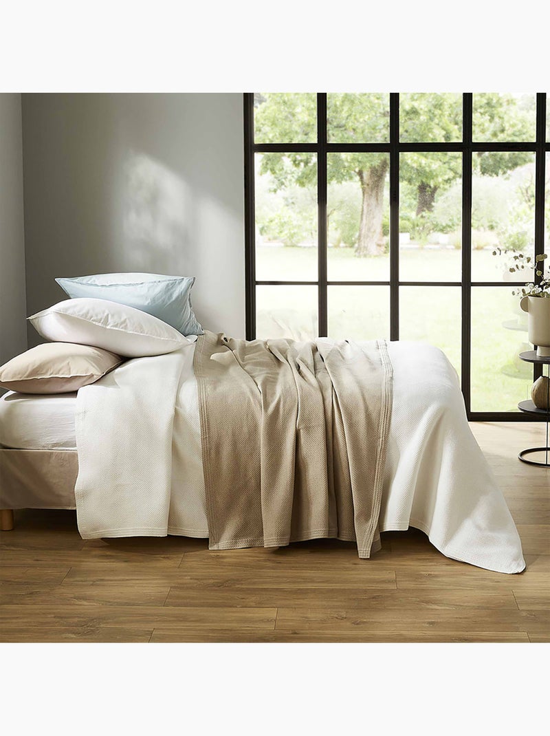 Dessus de lit jacquard épais en polycoton Blanc - Kiabi