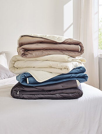 Jeté de lit réversible en velours et microfibre