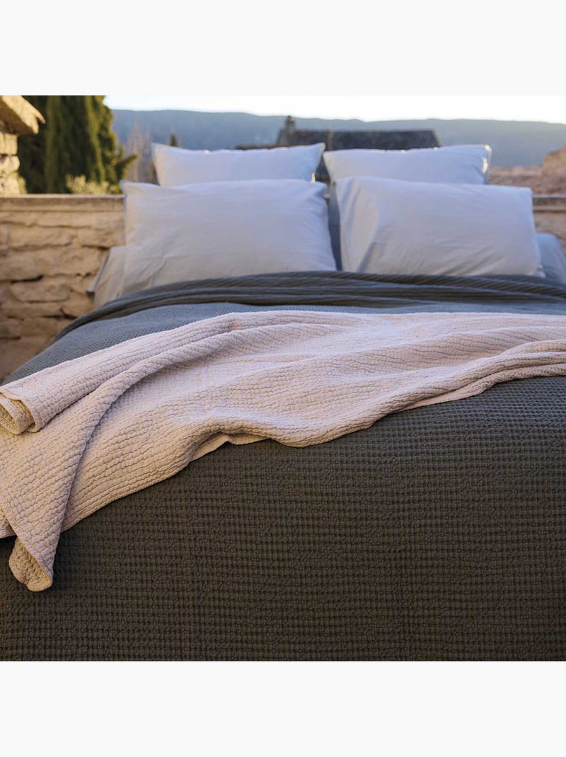 Dessus de lit réversible en coton nid d'abeille Kaki - Kiabi