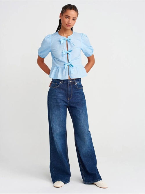 DILVIN Blouse Courte Femme Avec Détail Nœud - Kiabi DILVIN Blouse Courte Femme Avec Détail Nœud - Kiabi