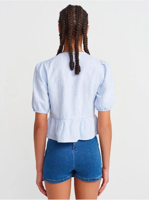 DILVIN Blouse Courte Femme Avec Détail Nœud - Kiabi DILVIN Blouse Courte Femme Avec Détail Nœud - Kiabi