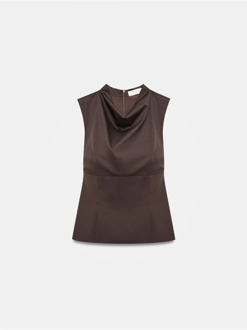 DILVIN Blouse Sans Manches En Crêpe À Col Bénitier - Kiabi DILVIN Blouse Sans Manches En Crêpe À Col Bénitier - Kiabi