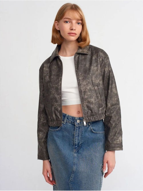 DILVIN Blouson Bomber Court En Similicuir - Kiabi DILVIN Blouson Bomber Court En Similicuir - Kiabi