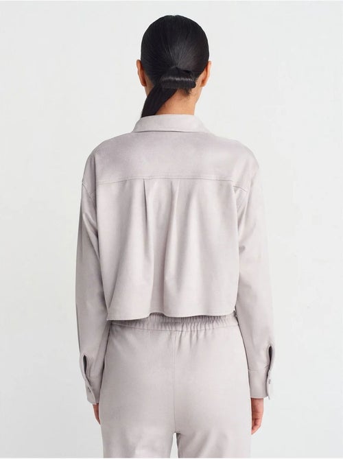 DILVIN Chemise Courte Femme En Suédine À Boutons - Kiabi DILVIN Chemise Courte Femme En Suédine À Boutons - Kiabi