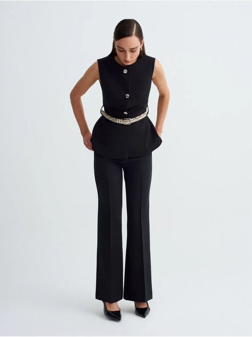 DILVIN Gilet En Crêpe À Ceinture - Kiabi DILVIN Gilet En Crêpe À Ceinture - Kiabi