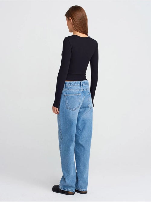DILVIN Jean Droit En Denim De Coton À Taille Haute - Kiabi DILVIN Jean Droit En Denim De Coton À Taille Haute - Kiabi