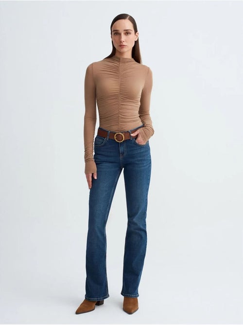 DILVIN Jean Droit Taille Basse - Kiabi DILVIN Jean Droit Taille Basse - Kiabi