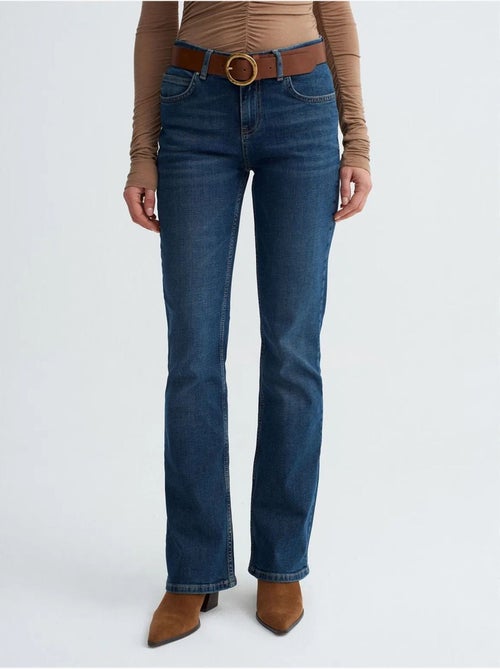 DILVIN Jean Droit Taille Basse - Kiabi DILVIN Jean Droit Taille Basse - Kiabi
