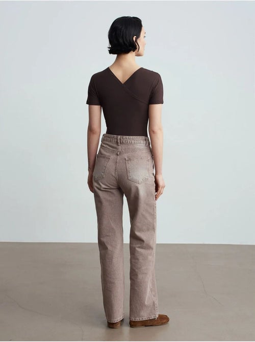 DILVIN Jean en denim à jambe droite et taille haute - Kiabi DILVIN Jean en denim à jambe droite et taille haute - Kiabi