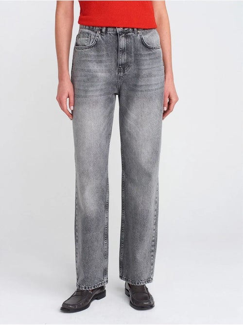 DILVIN Jean Mom Droit À Taille Haute - Kiabi DILVIN Jean Mom Droit À Taille Haute - Kiabi