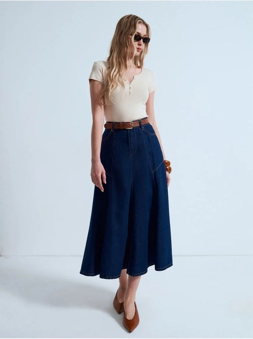 DILVIN Jupe Midi En Denim Coupe Trapèze, Taille Haute - Kiabi DILVIN Jupe Midi En Denim Coupe Trapèze, Taille Haute - Kiabi