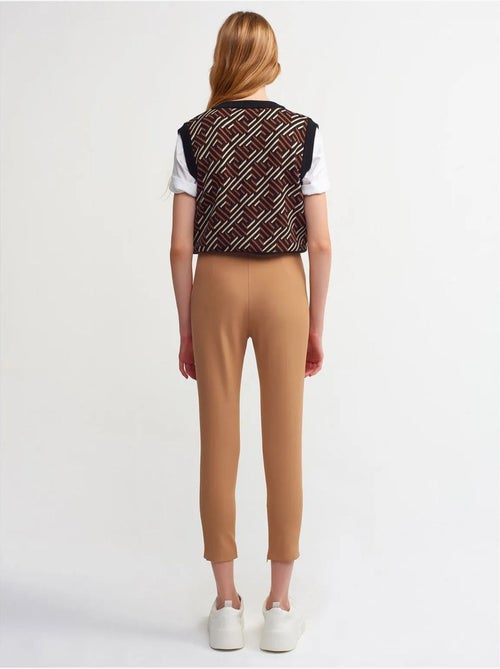 DILVIN Legging Capri Taille Haute - Kiabi DILVIN Legging Capri Taille Haute - Kiabi
